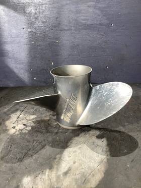 926074 Mercury Marine Vengeance Stainless Steel 3-blade Prop Propeller - 16