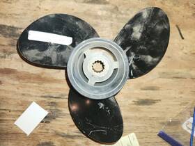 061204 Mercury Black Max Prop 10 1/2 Inch X 13p 1020