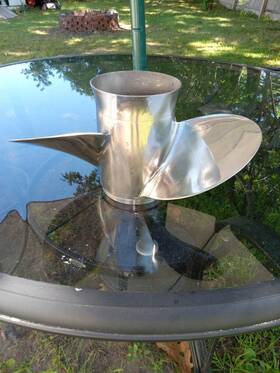 135-330 Mercury M26571 Hp Mercruiser Stainless Steel 3 Blade Rh Propeller 14x19 Pitch
