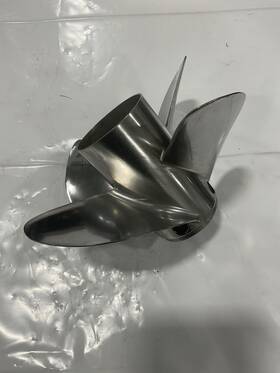48-8m0151324 Mercury Marine Revolution 4 Blade 14.6 X 21p Lh Propeller