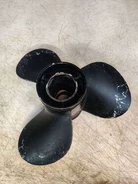 48-77542-c1-15 Mercury Marine / Mercruiser Oem Black Propeller