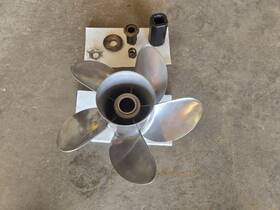 R13.5x17p Mercury Quicksilver Qst5 1154 17 Pitch Stainless Propeller With Hub