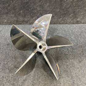 48-8m0211457 Mercury Racing Cleaver Boat Propeller