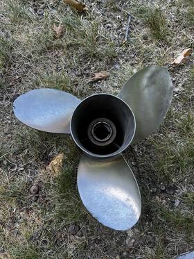 Ts-1004-17 Mercury Oem Merc Stainless Steel Prop Propeller 15 1/2 Inch X 17 R/h Part # Ts-1004
