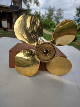 Amc-539 Michigan Vintage 4 Blade Brass Prop Propeller