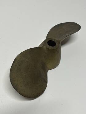 J-132 Michigan J132 Brass Propellor 2 Blade Prop With Outboard 8 Inch