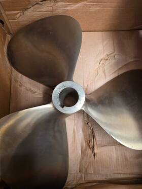 317559 Michigan Propeller 3blade Nibral 23l26 #317559