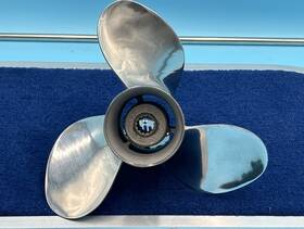 Mpn-013082 Michigan Wheel 013082 Used-omc Rapture 3 X 11.75 15 Rh S/s Boat Propeller