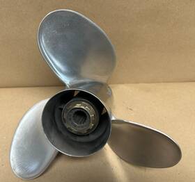 033057 Michigan Wheel Used / Mercury Rapture 13 1/4 X 21 Stainless Outboard Propeller