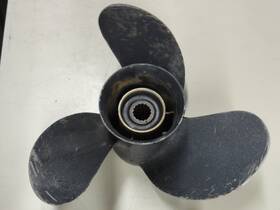 061104 Michigan Wheel Propeller For Suzuki 3r X 13 21p - Used Eb1-2