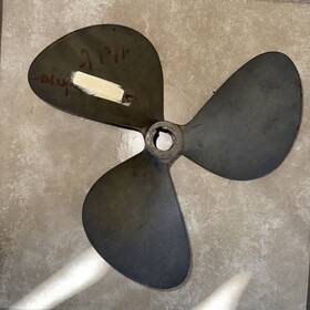 15x11-p Michigan Wheel 15x11 Pitch Ni-bral 3 Blade Right Hand Propeller