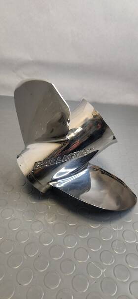 335531 Michigan Wheel Ballistic Stainless Steal Propeller 13-1/2 X 17 2406