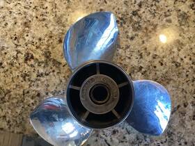 3445933 Michigan Wheel Ballistic F150 Yamaha Outboard Propeller