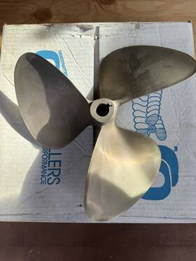 488l Michigan Wheel Dymex Mr. Minus 13 X 13l 1 Inch Propeller