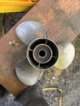 49-16317-19 Michigan Wheel 14.5 X 19 Lh Or 14 1/2 Left Hand Prop Stainless Steel Propeller