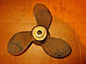 Am-92 Michigan Wheel Brass 3 Blade 1/2 Inch Shaft Right Hand Prop Propeller