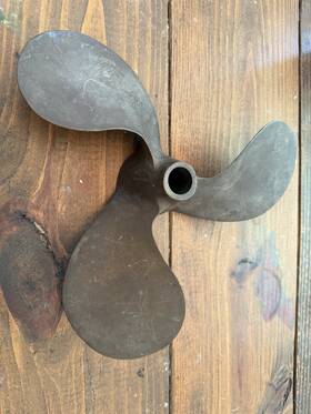 J175 Michigan Wheel Inboard Prop