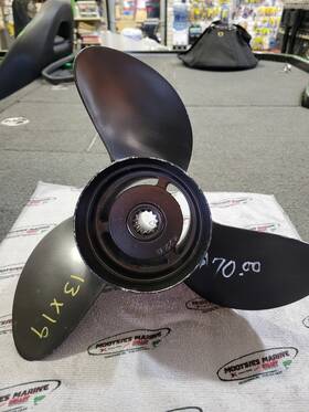 K228 Michigan Wheel Aluminum Propeller 13 X 19p Spline Used Good Condition