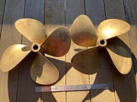 Pp01047 Michigan Wheel Pair Dyna Quad Bronze 18 Inch X 16p Rh/lh 1-1/4 Shaft Propeller Fed/equi