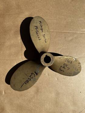 Sl33b13b Michigan Wheel 13 Inch M-series Sailer 13x8 Rh 1 Shaft Sail Boat Propeller