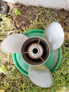Sso-651-0 Michigan Wheel 13 3/4 Boat Propeller 3 Blade Stainless Steel Prop