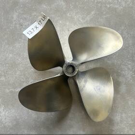 13.7x17v Oj Propeller 13.7x17 Brass 4 Blade Left Hand