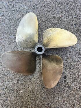 203772s Oj Props Refurbished Mastercraft Boat Propeller 13.7 X 17 Bronze