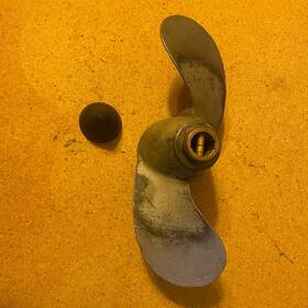 276546 Omc 202775 1952 Evinrude Fleetwin 4447 7.5 Hp Prop Propeller 201890