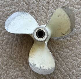3114684 Omc Vintage Evinrude Johnson Propeller 9 1/4 X 11 Nautica Decor Display