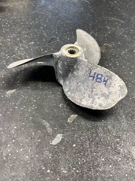 359944 Omc Al#484 9.2x12 Rh 3b Aluminum Propeller