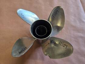Clj150tro4r25p Powertech 4 Blade 13 3/4 Inch X 25p Tro4 Ss Prop Needs Work Cushion Lok P11109