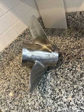 M135red-16p Powertech 3 Blade Stainless Steel Propeller 9247470a