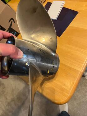 Dt-13215-r Precision Propeller Dt-13215r Turbo Prop 13 1/4 X 15r All 40-150 Hp Outboards With 4.25 In Gearcase