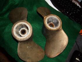 48-28266-21 Quick Silver Boat Propellers Counter-rotating 13 In X 4 1/2 Vintage Bronze-made Usa Nos