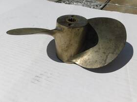 48-26666a2-10 Quicksilver Mercury Brass 2 Blade Boat Prop 48 26666a2-10