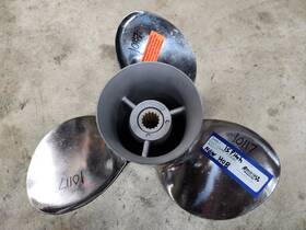 48-93272-15 Quicksilver 14 1/2 Inch X 15p 2 Ss Prop New Hub Mercury 4.75 P10117