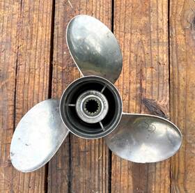 4x22p Quicksilver Fc13 Stainless Steel Prop 13 1/4 X 22 Pitch Fc131/4x22p 13.25 Inch 22p