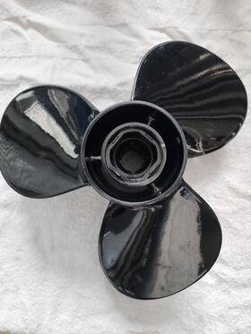 Qa2830x Quicksilver Black Diamond 14 X 11 Inch 3-blade Rh Propeller