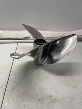 Ph18r3l-114 Signature Over Hub Semi Cleaver 3 Blade Boat Propeller