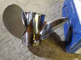 1553-140-27 Solas Yamaha Stainless Steel Propeller Std R/h 14x27 Hr Titan 4
