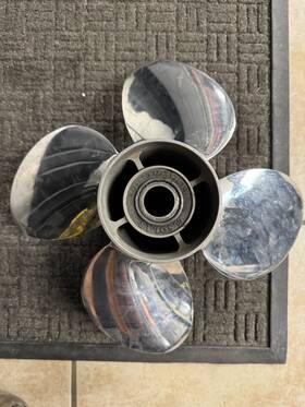 Md4x13-1 Solas Md4x13-1/2x13ltr 4 Blade Prop 13-1/2x13p Left Hand Rotation With Removeable Hub
