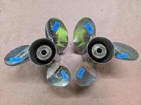 P11291 Stiletto 20321 O1421 20221 Pair Of 14 1/4 Inch X 21p Advantage 2 Ss Props Omc Evinrude P11290