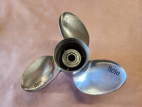 21315-o1315 Stiletto 13 1/4 Inch X 15p Advantage 1 Ss Prop 21315 O1315 Omc Evinrude P11010