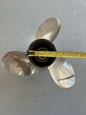 30217-y1417 Stiletto Counter Rotating 14 1/4 Inch X 17p Ss Prop 15 Spline Yamaha