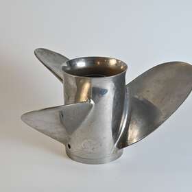 31315-y1315 Stiletto Advantage 1 Ss Prop 13 Inch 15p 4 Dia At Torpedo 31315 Y1315 Rh