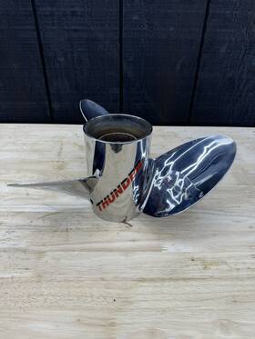 2x22p Suzuki 1/2x22p 13 1/2x22 Thunder Propeller