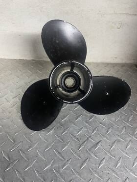 201694 Suzuki Outboard 11 5/8 X 12 Right Hand Propeller 12p 13 Spline Genuine Df40 Df60