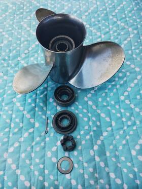 Propeller-hardware-13 Suzuki 5031625 Oem Stainless Steel 3 Blade 10.5x13 Spline-df40