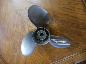 990c0-00610-24p Suzuki 24p Stainless Propeller