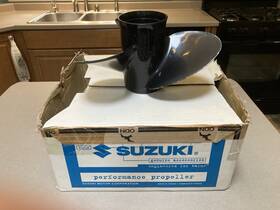 990c0-00751-13p Suzuki Propeller 3x14x13 Used